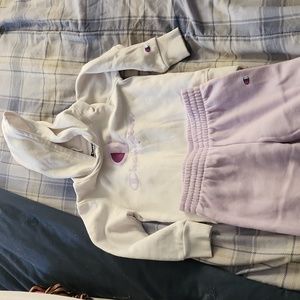 CHAMPION girls sweatshirt and pants, white and purple,  size 5